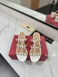 Picture of Valentino Shoes _SKUValentinosz35-40LL080620337